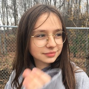 Meet your Posher, Léa